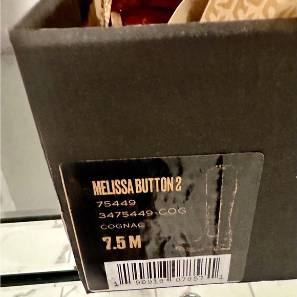 NIB FRYE BOOTS MELISSA BUTTON 2 Size 7.5 retails for $298 - Picture 3 of 3